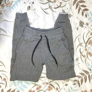 Lululemon Size 2 Scuba high-rise jogger